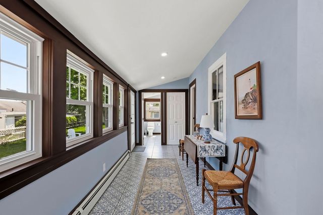 47 Nanumett St, Wareham, MA 02532