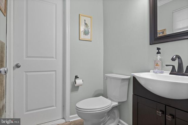 13 HOPEWELL LN, Sicklerville, NJ 08081