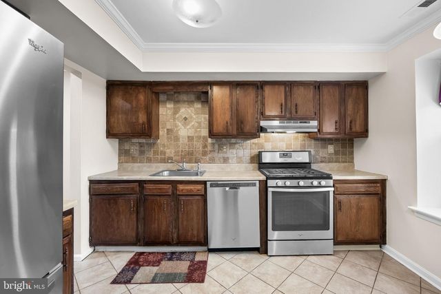 13 HOPEWELL LN, Sicklerville, NJ 08081