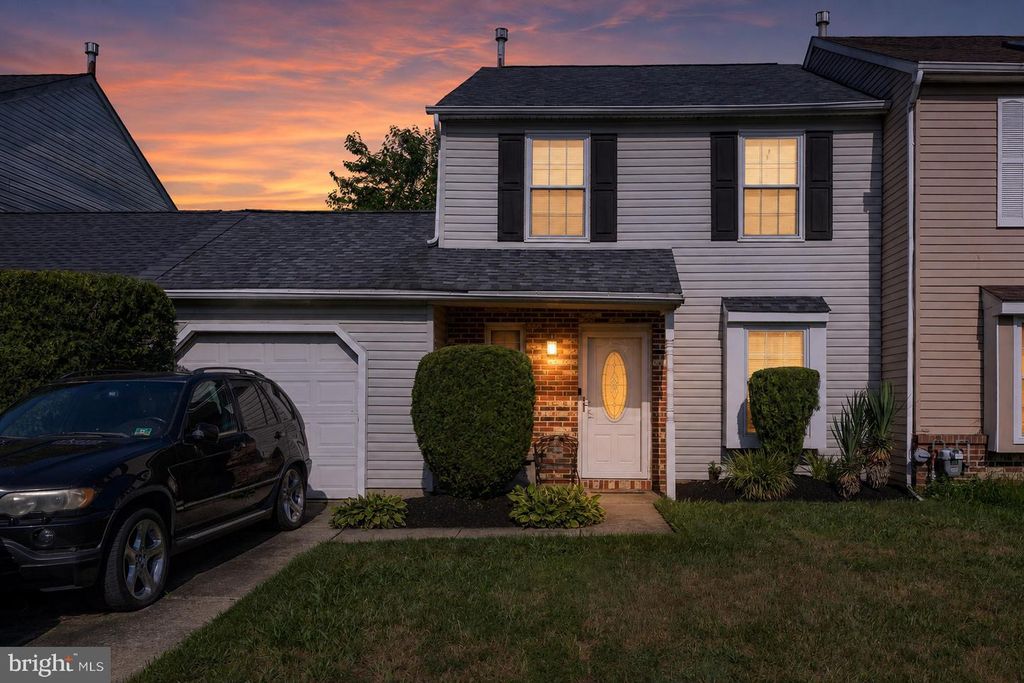 13 HOPEWELL LN, Sicklerville, NJ 08081