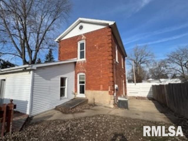 908 SPRUCE Street, Quincy, IL 62301