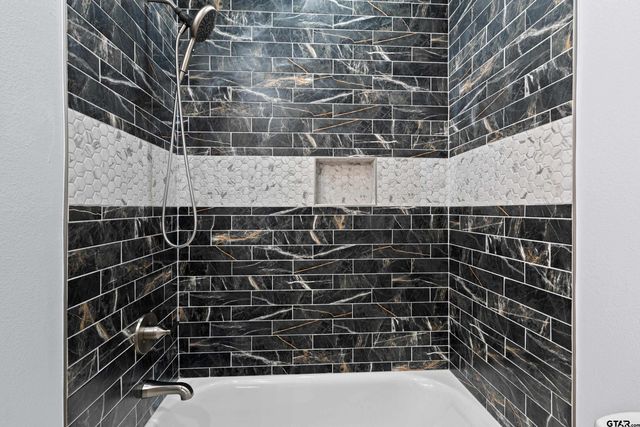 9934 Bob O Link Rd, Gladewater, TX 75647