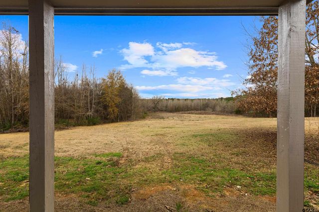 9934 Bob O Link Rd, Gladewater, TX 75647