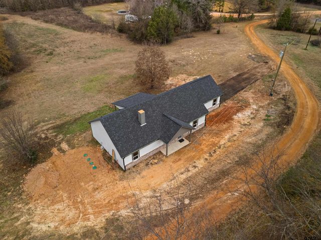 9934 Bob O Link Rd, Gladewater, TX 75647