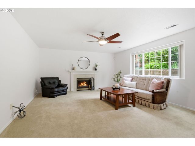 1500 Nw GREGORY Dr, Vancouver, WA 98665
