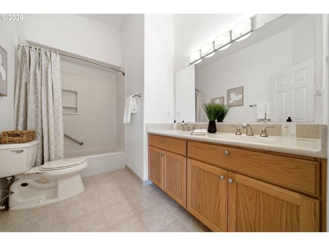 1500 Nw GREGORY Dr, Vancouver, WA 98665
