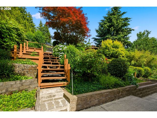 1500 Nw GREGORY Dr, Vancouver, WA 98665