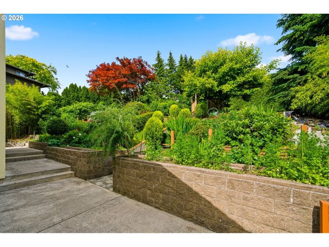 1500 Nw GREGORY Dr, Vancouver, WA 98665