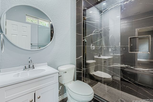 226 Frost, San Antonio, TX 78201