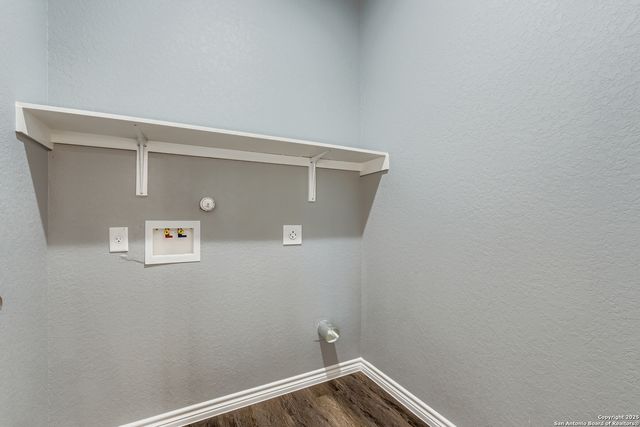 226 Frost, San Antonio, TX 78201