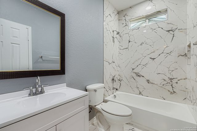226 Frost, San Antonio, TX 78201
