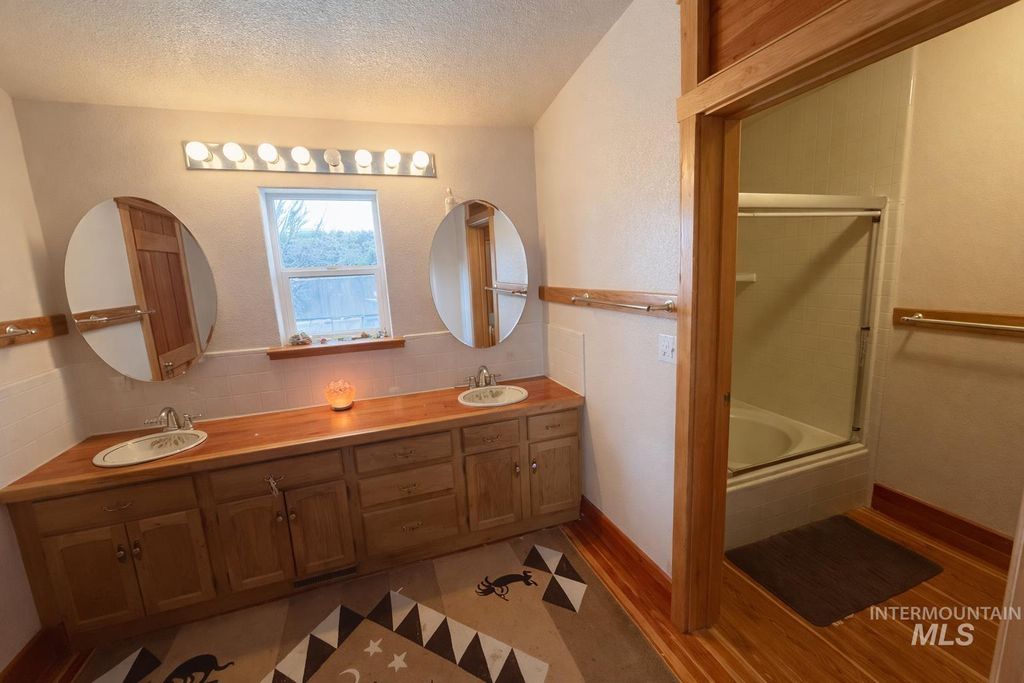 2050 E Medicine Wheel Ln, King Hill, ID 83633 photo 13