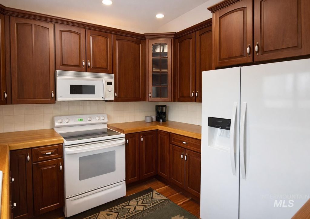 2050 E Medicine Wheel Ln, King Hill, ID 83633 photo 15