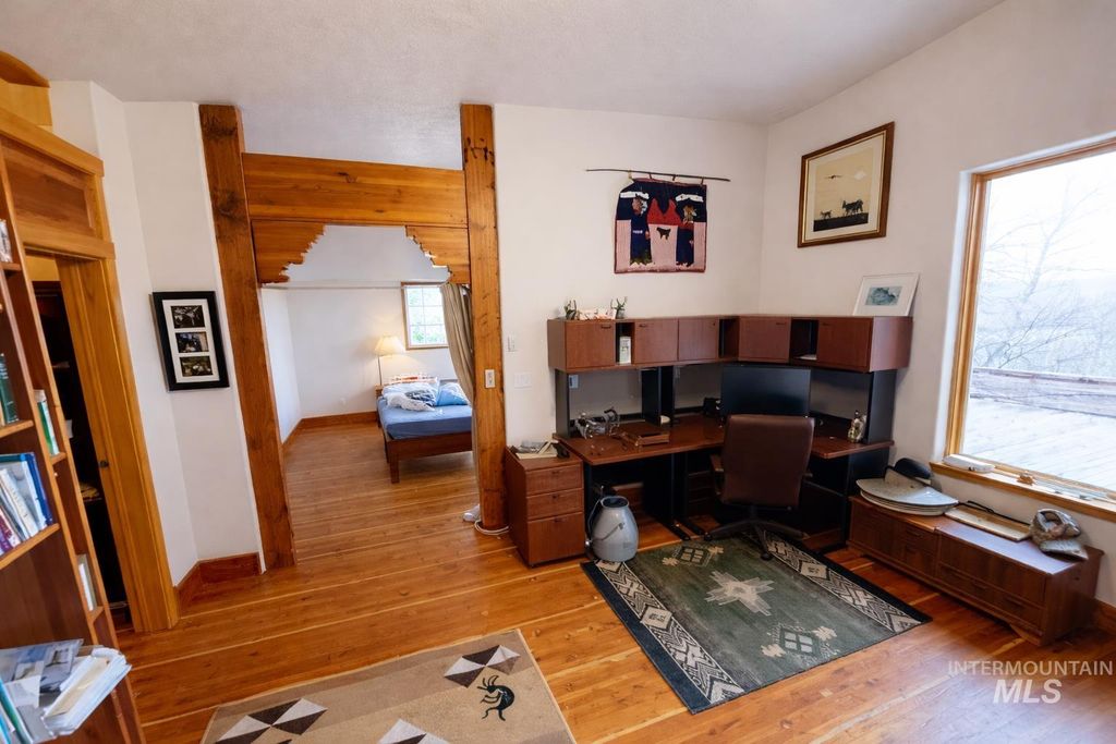 2050 E Medicine Wheel Ln, King Hill, ID 83633 photo 17