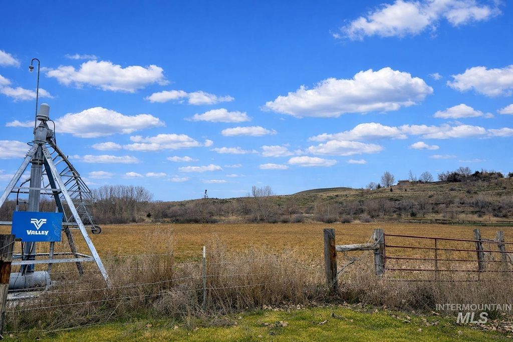 2050 E Medicine Wheel Ln, King Hill, ID 83633 photo 27