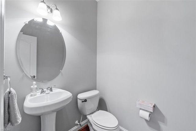 4585 Totteridge LN, Virginia Beach, VA 23462