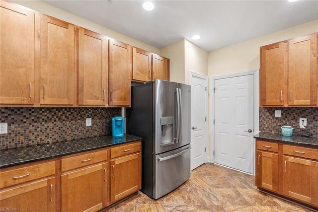 4585 Totteridge LN, Virginia Beach, VA 23462