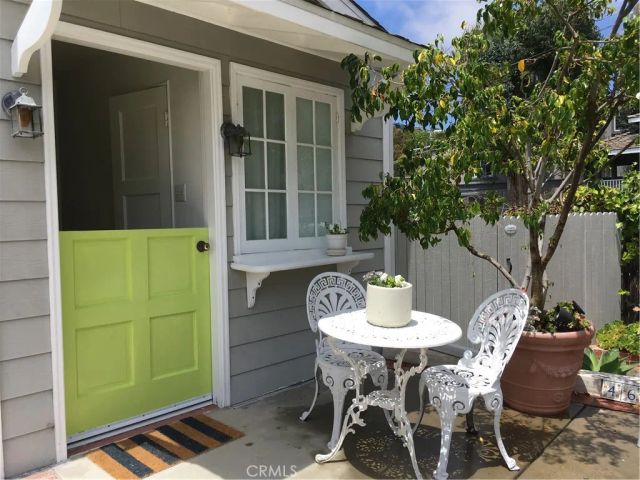 460 Saint Anns Drive, Laguna Beach, CA 92651