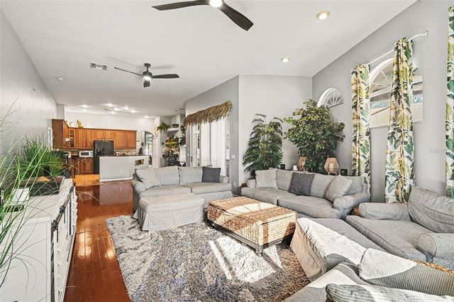 1325 TALL MAPLE LOOP, Oviedo, FL 32765