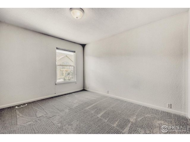 1615 Sicily Dr, Longmont, CO 80503