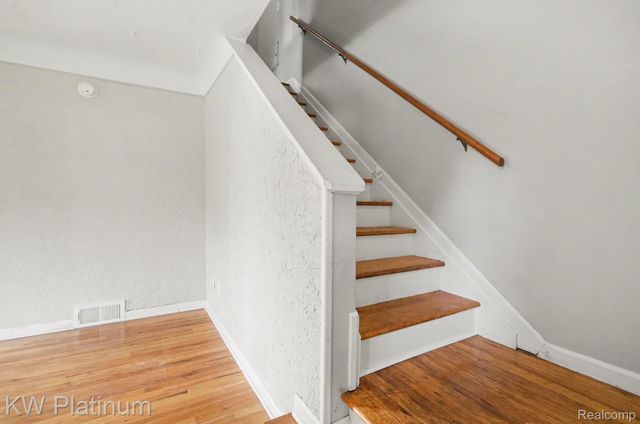 114 CROCKER Boulevard, Mt. Clemens, MI 48043