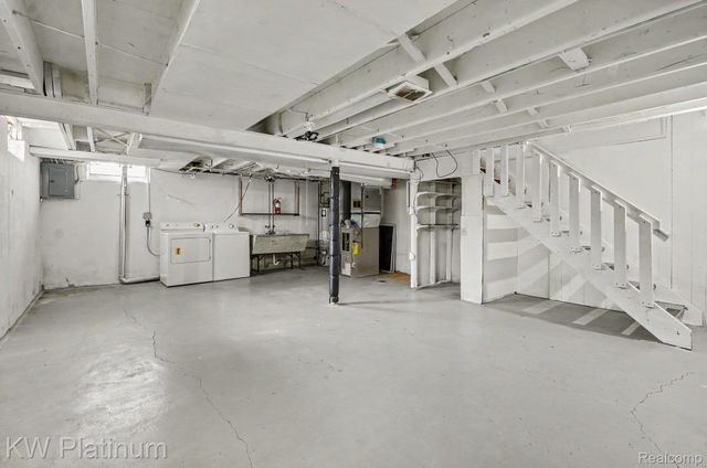 114 CROCKER Boulevard, Mt. Clemens, MI 48043