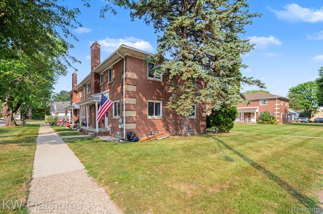 114 CROCKER Boulevard, Mt. Clemens, MI 48043