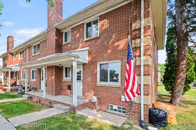 114 CROCKER Boulevard, Mt. Clemens, MI 48043