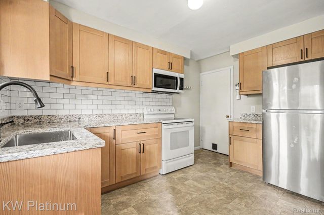 114 CROCKER Boulevard, Mt. Clemens, MI 48043