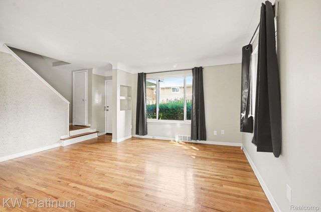 114 CROCKER Boulevard, Mt. Clemens, MI 48043
