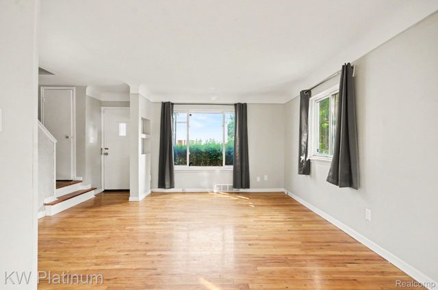 114 CROCKER Boulevard, Mt. Clemens, MI 48043