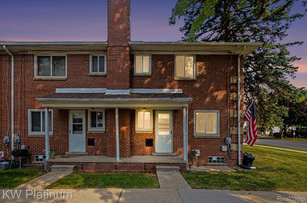 114 CROCKER Boulevard, Mt. Clemens, MI 48043