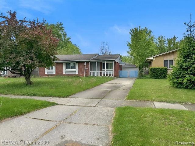 42054 Lincoln Street, Belleville, MI 48111