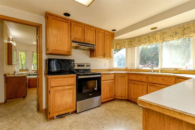 37032 286th Avenue SE, Enumclaw, WA 98022