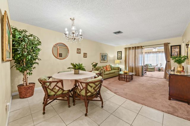 5725 Fernley Drive E 8, West Palm Beach, FL 33415