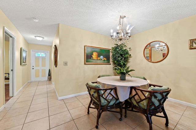 5725 Fernley Drive E 8, West Palm Beach, FL 33415