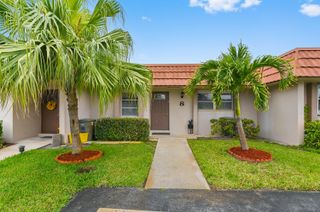 5725 Fernley Drive E 8, West Palm Beach, FL 33415