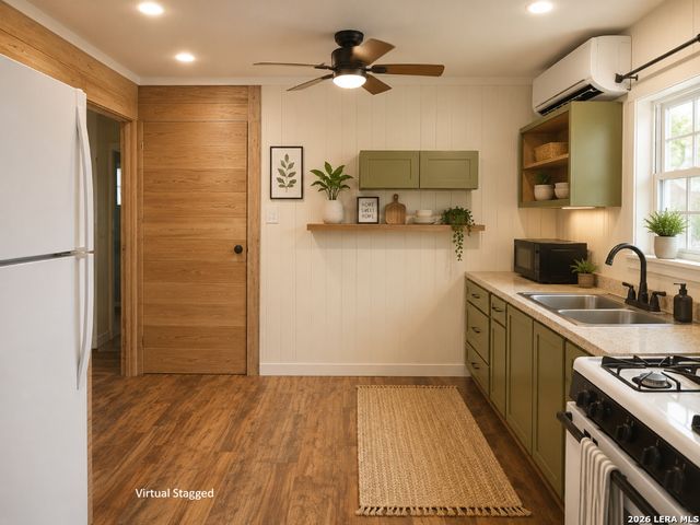 2214 Menchaca, San Antonio, TX 78207