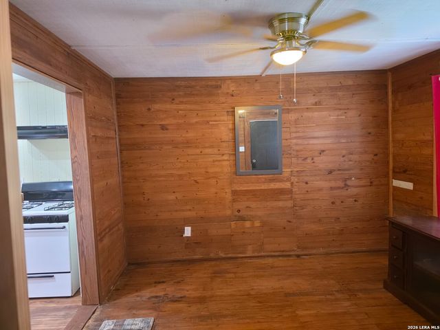 2214 Menchaca, San Antonio, TX 78207