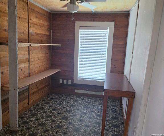2214 Menchaca, San Antonio, TX 78207