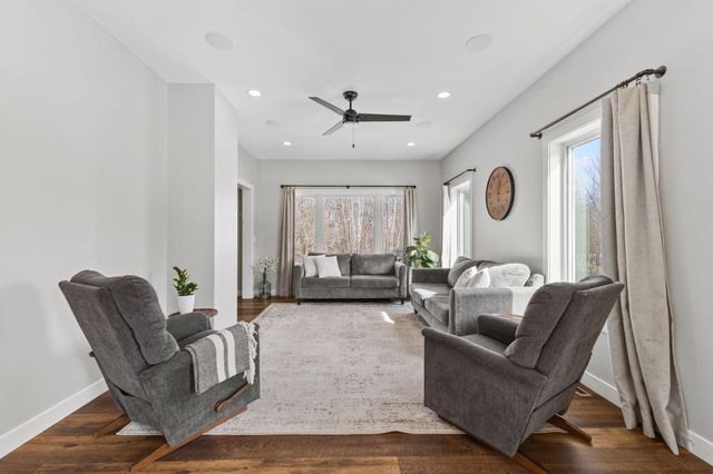 543 60th Street NE, Buffalo, MN 55313