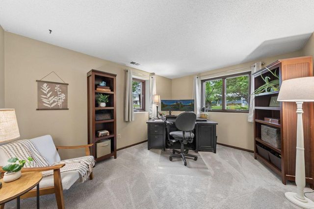 1916 Evergreen Echo, Woodbury, MN 55125