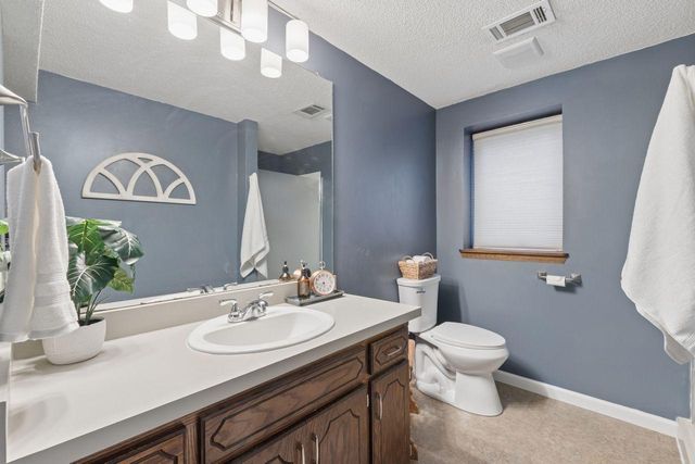 1916 Evergreen Echo, Woodbury, MN 55125