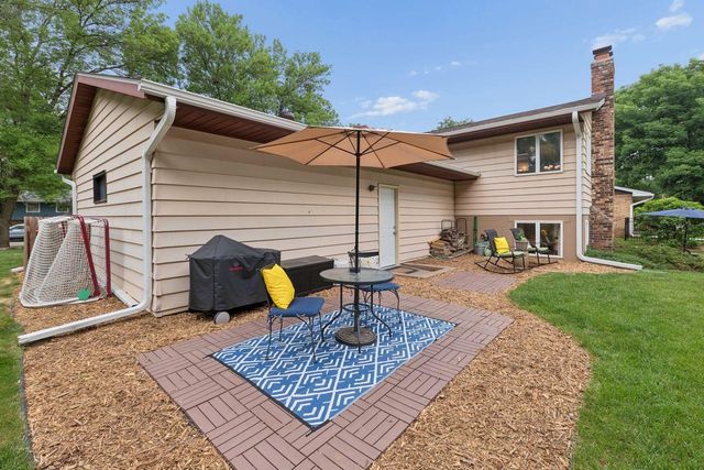 1916 Evergreen Echo, Woodbury, MN 55125