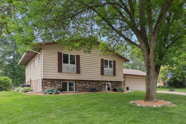 1916 Evergreen Echo, Woodbury, MN 55125
