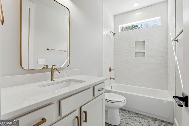 110 Wrights Trace 18, Fayetteville, GA 30215