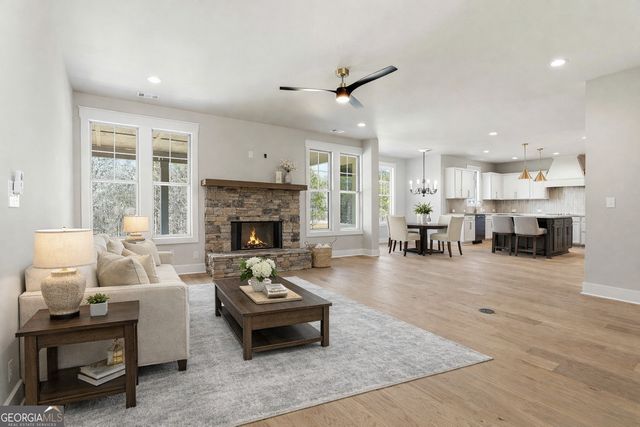 110 Wrights Trace 18, Fayetteville, GA 30215