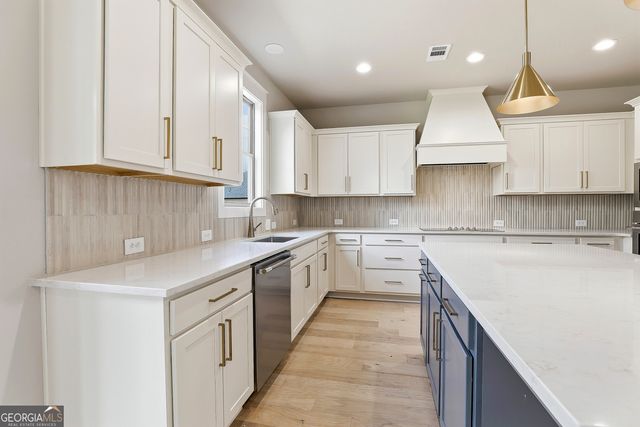 110 Wrights Trace 18, Fayetteville, GA 30215