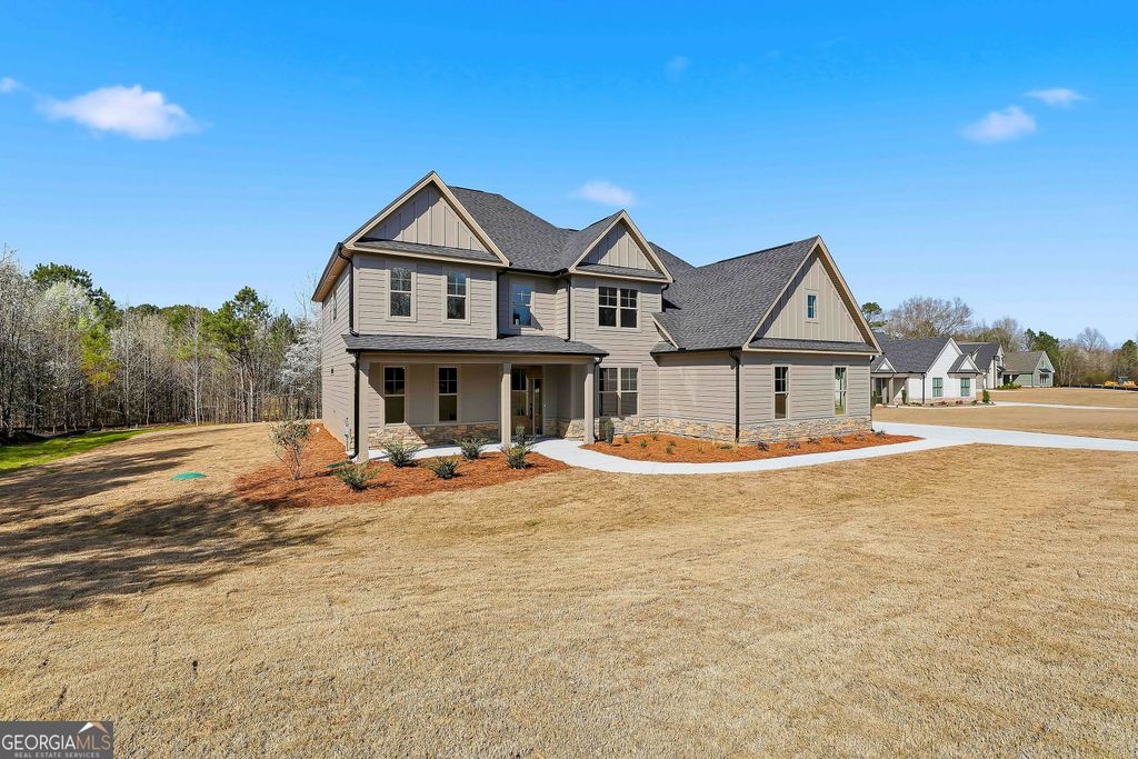 110 Wrights Trace 18, Fayetteville, GA 30215