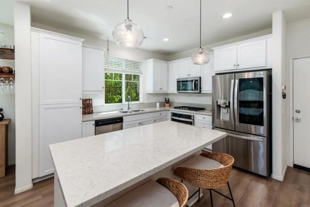 203 Silver Fir Court, Vista, CA 92083